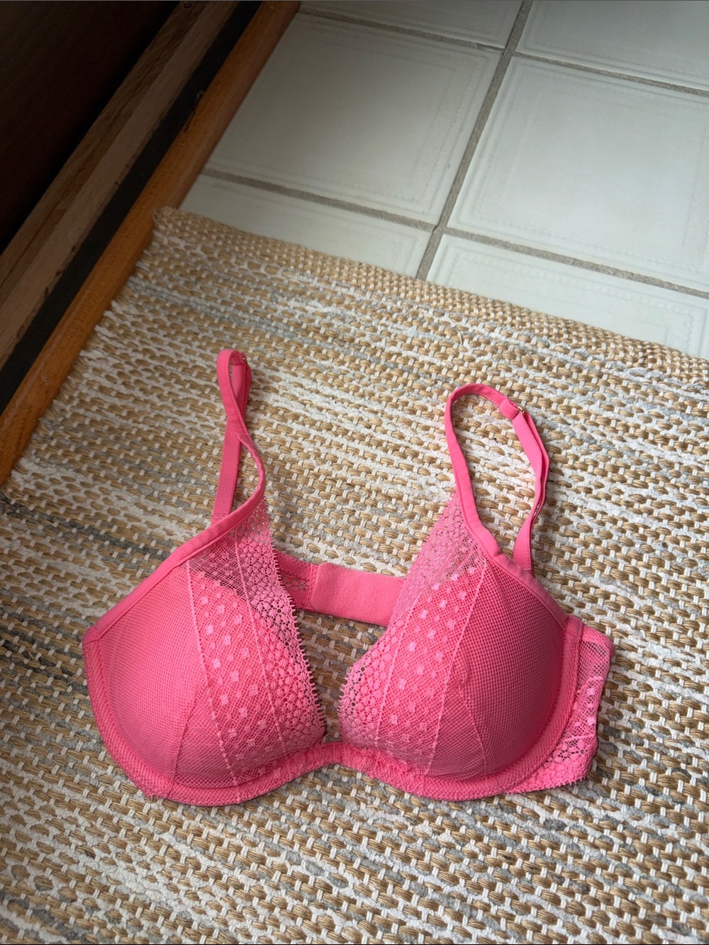 Victoria's Secret Pink Lace Underwire Bra